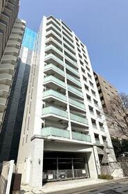 La Fase Estierra AKASAKA