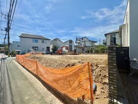 東京都調布市深大寺東町３丁目