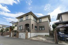 東京都町田市成瀬台4丁目