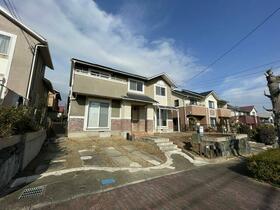 兵庫県川辺郡猪名川町白金１丁目