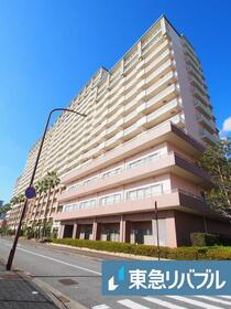 ＲＩＣイーストコート１１番街３番館