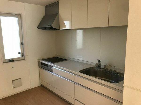 detached 東京都世田谷区大蔵５丁目

地図を見る