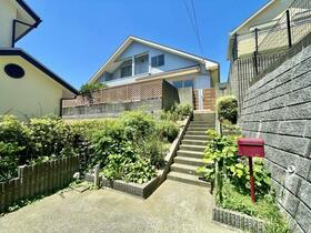 神奈川県三浦郡葉山町一色