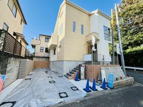 東京都町田市金井８丁目