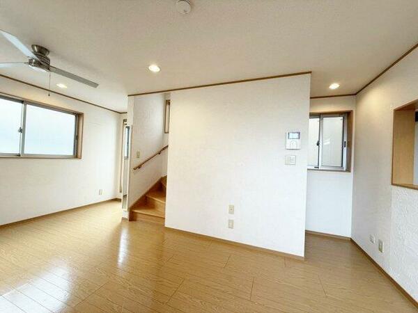 detached 東京都練馬区上石神井南町

地図を見る