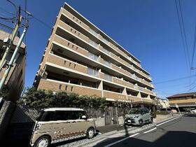 シュロス川口壱番館