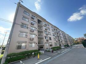 泉北赤坂台住宅6号棟