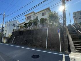 神奈川県横浜市青葉区荏田町