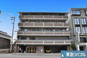 プレサンス京都二条城前