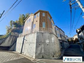 神奈川県川崎市高津区下作延５丁目