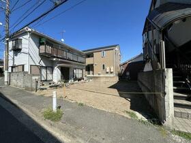 神奈川県横浜市金沢区寺前１丁目