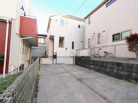 東京都稲城市平尾２丁目