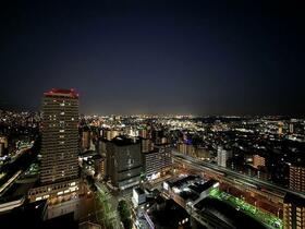 キャナルタウン中央