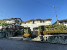 兵庫県川辺郡猪名川町白金２丁目