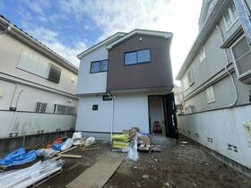 東京都三鷹市野崎４丁目