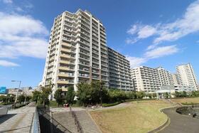 アクアテラ　アベニュー・スクエア