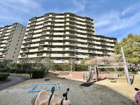 ラ・ヴェール芦屋ＩＩＩ　２号棟