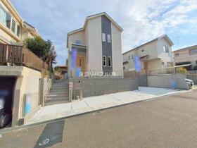 東京都町田市金井ヶ丘３丁目