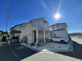 東京都三鷹市野崎３丁目