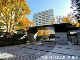 ブランズ四番町