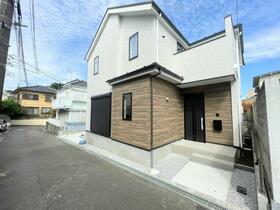 東京都町田市成瀬が丘３丁目