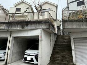 神奈川県横浜市金沢区六浦南５丁目