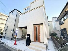 神奈川県横浜市金沢区六浦東１丁目