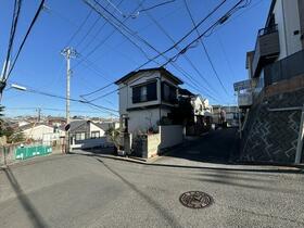 神奈川県横浜市港北区新吉田東１丁目