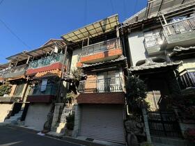 大阪府大東市三箇４丁目