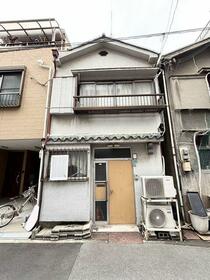 大阪府大阪市港区市岡元町３丁目
