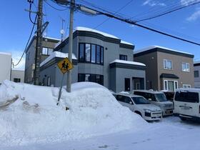 北海道札幌市西区八軒三条東３丁目