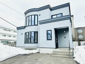 北海道札幌市西区八軒三条東３丁目