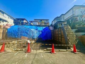 神奈川県横浜市青葉区すすき野１丁目