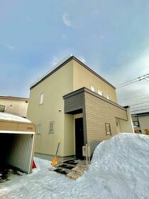 北海道札幌市豊平区西岡二条１１丁目