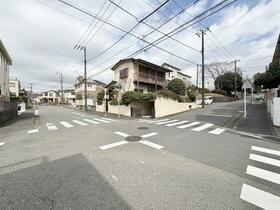 神奈川県横浜市栄区東上郷町