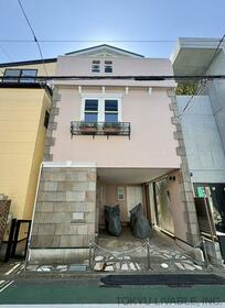 東京都三鷹市下連雀２丁目