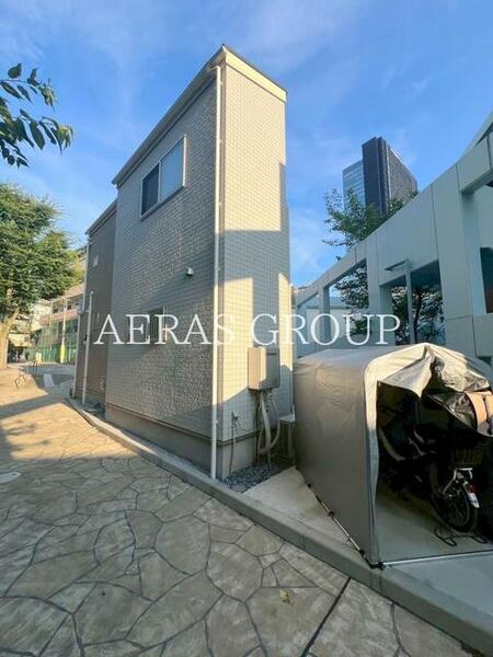 detached 東京都新宿区北新宿２丁目

地図を見る