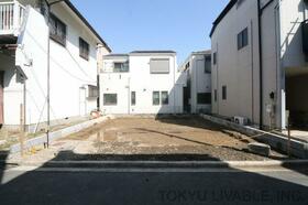 神奈川県横浜市金沢区六浦東１丁目