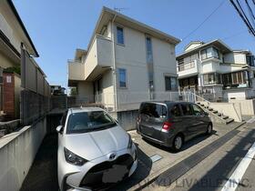 東京都町田市金井ヶ丘３丁目