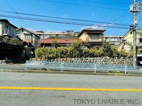 神奈川県中郡二宮町百合が丘１丁目