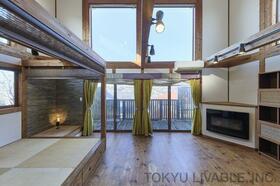 神奈川県横浜市青葉区美しが丘３丁目