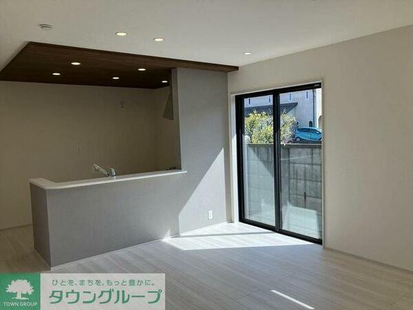 detached 東京都小金井市前原町２丁目

地図を見る