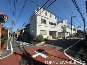 東京都世田谷区赤堤４丁目