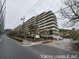 阪急逆瀬台アヴェルデ一番館