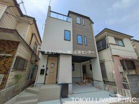 東京都板橋区赤塚新町１丁目