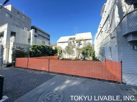 東京都目黒区駒場１丁目