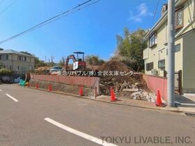 神奈川県横浜市金沢区六浦３丁目