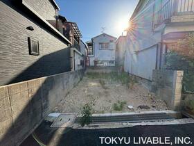 兵庫県伊丹市中野西３丁目