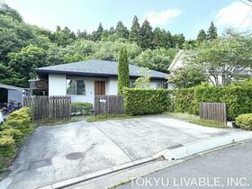 宮城県仙台市泉区紫山５丁目