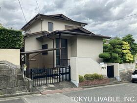 兵庫県川西市萩原台西３丁目